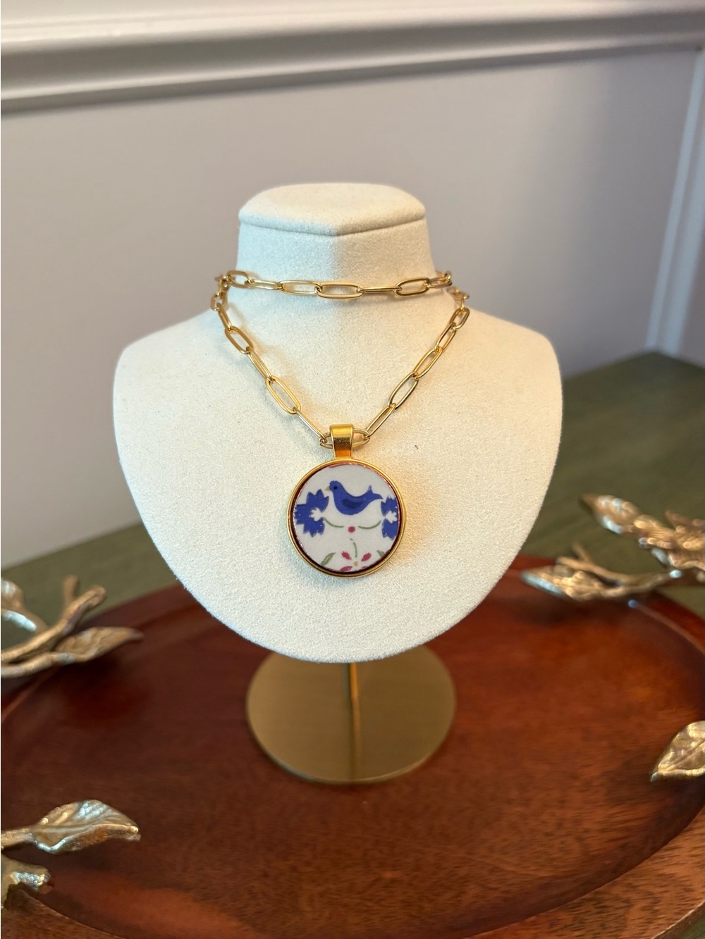 Newcor Homespun Vintage China Necklace